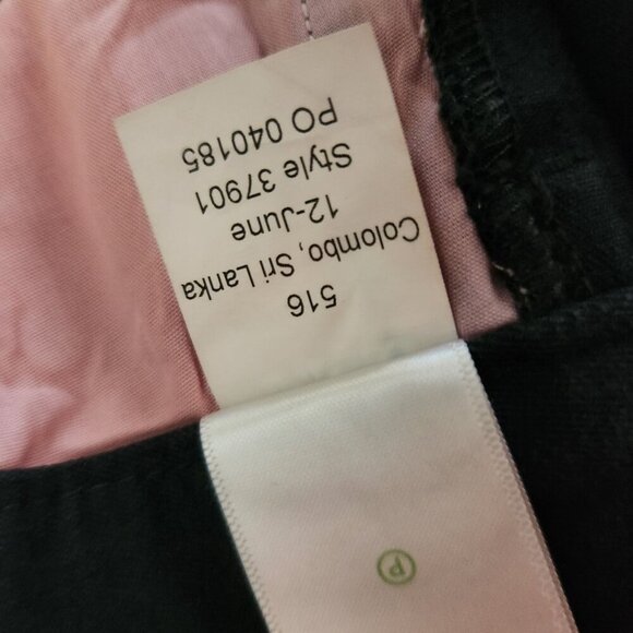 Lilly Pulitzer Short Womens size 10 Mid-Rise Side Zip Black - Picture 12 of 14